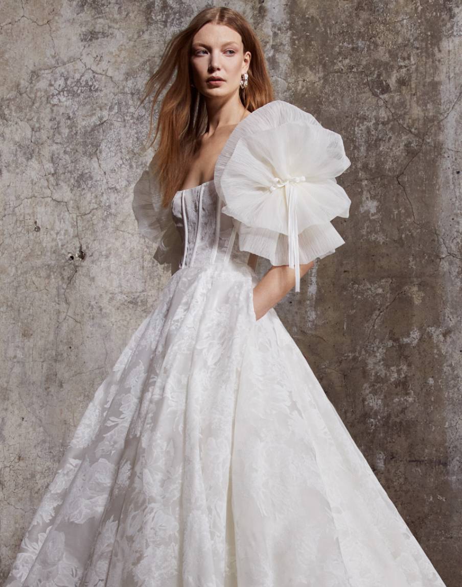 White Gowns – Style Icon www.dressrent.in