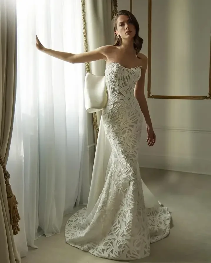 Privee by Pronovias