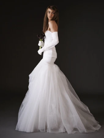 Vera Wang Bride #Quinnley #1 thumbnail