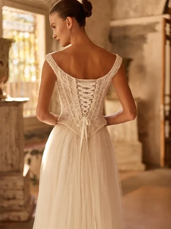 Privee by Pronovias #Eridy #3 thumbnail